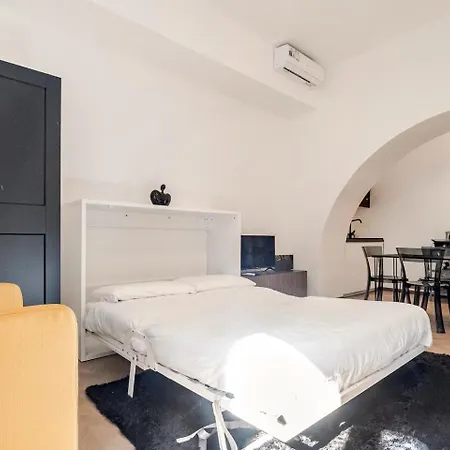 Italian Essence - Center * Bergamo