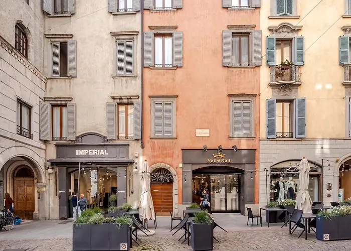 Italian Essence - Center Apartment *