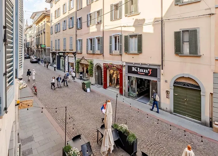 Apartment Italian Essence - Center