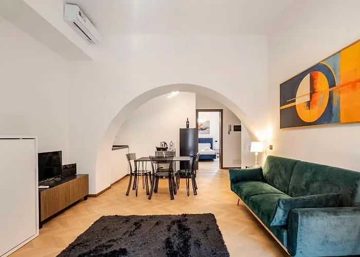 Italian Essence - Center Apartment *