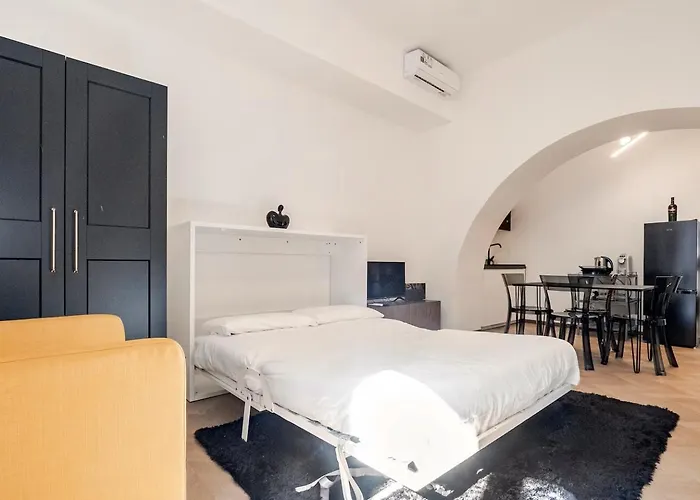 Italian Essence - Center * Bergamo